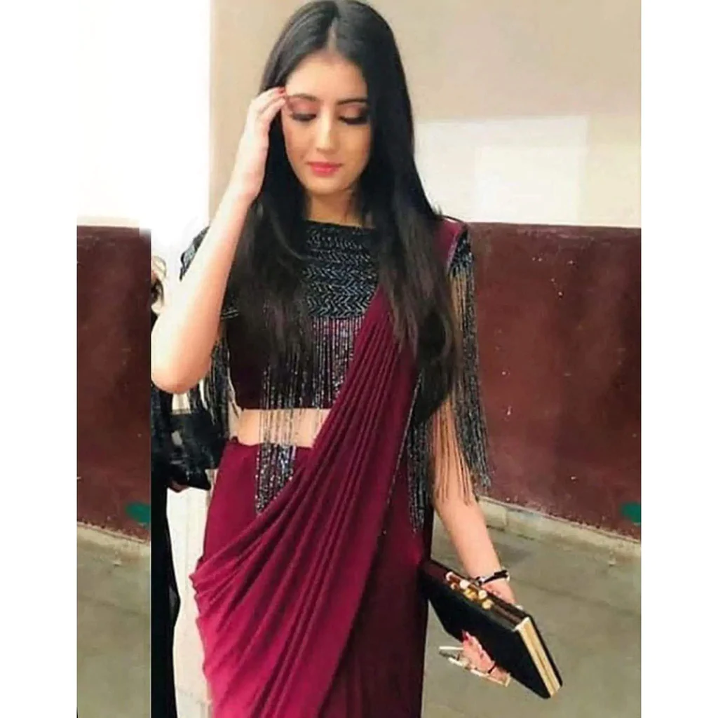 The Allure of the Red Saree: A Symbol of Femininity and Strength